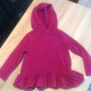 Old navy 2T long sleeve top(darker in person)